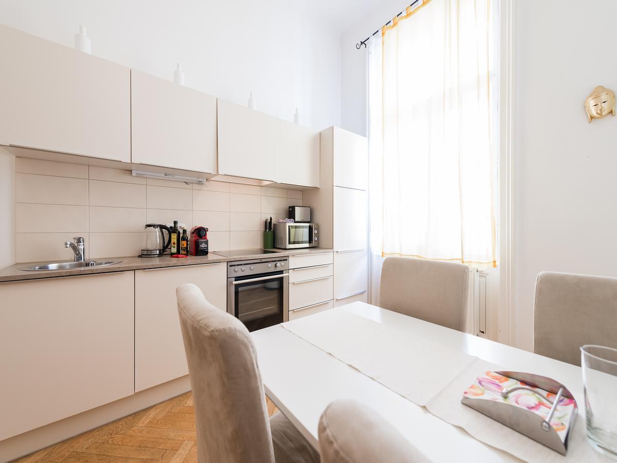 Vienna Apartment Stadtpark ภายนอก รูปภาพ