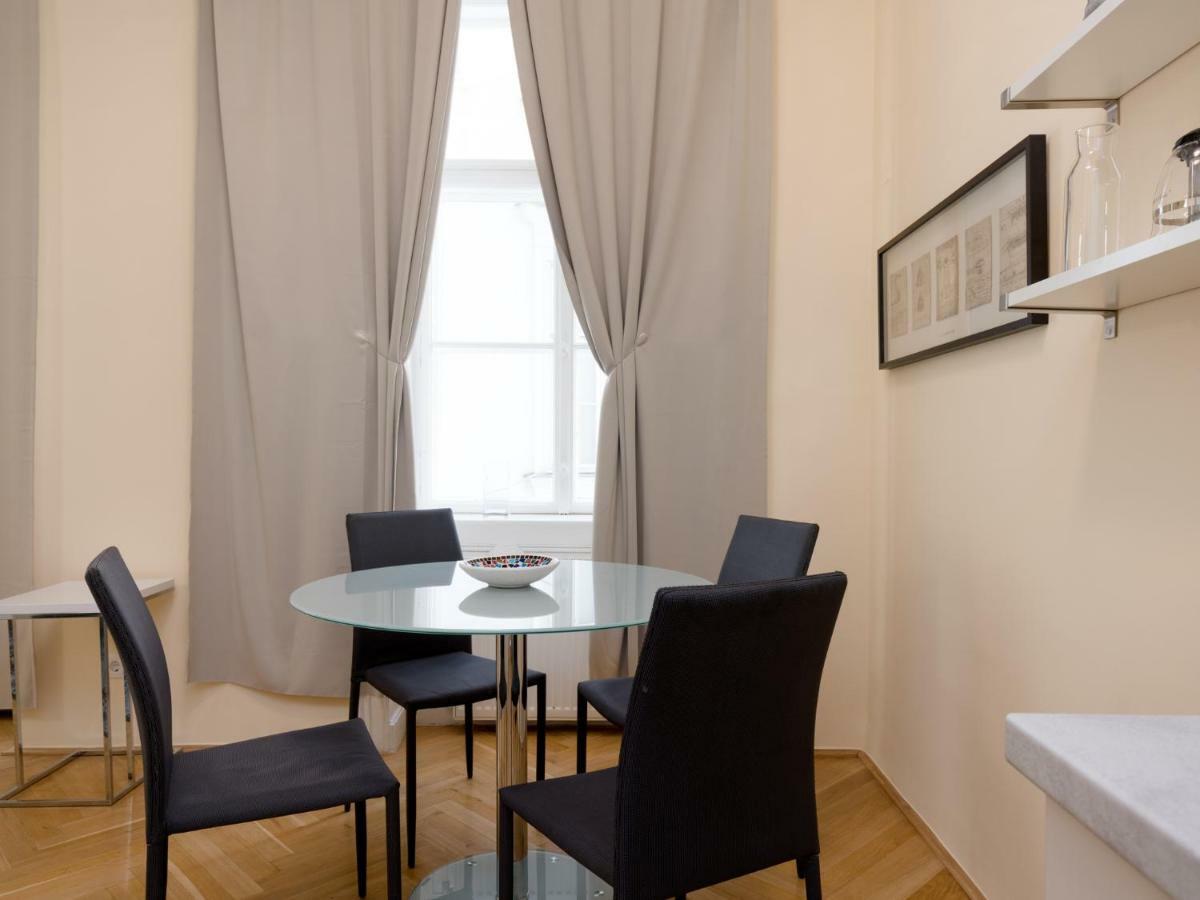 Vienna Apartment Stadtpark ภายนอก รูปภาพ